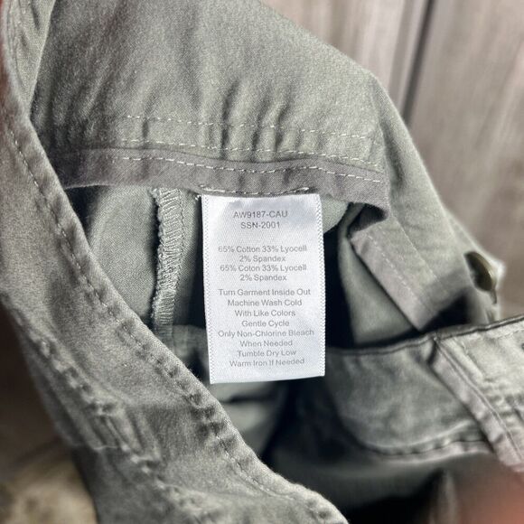 ATM Pants Size 0 Flare Cropped Leg Patch Pockets with Flap Green Color - Picture 7 of 7